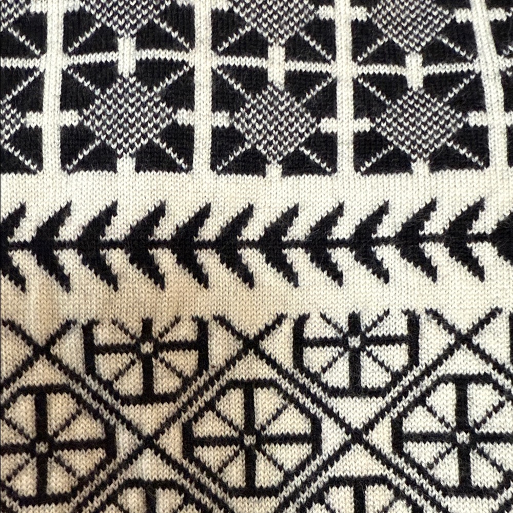 Jason Wu Merino Wool Black and Cream Geometric Sweater - Picture 3 of 6